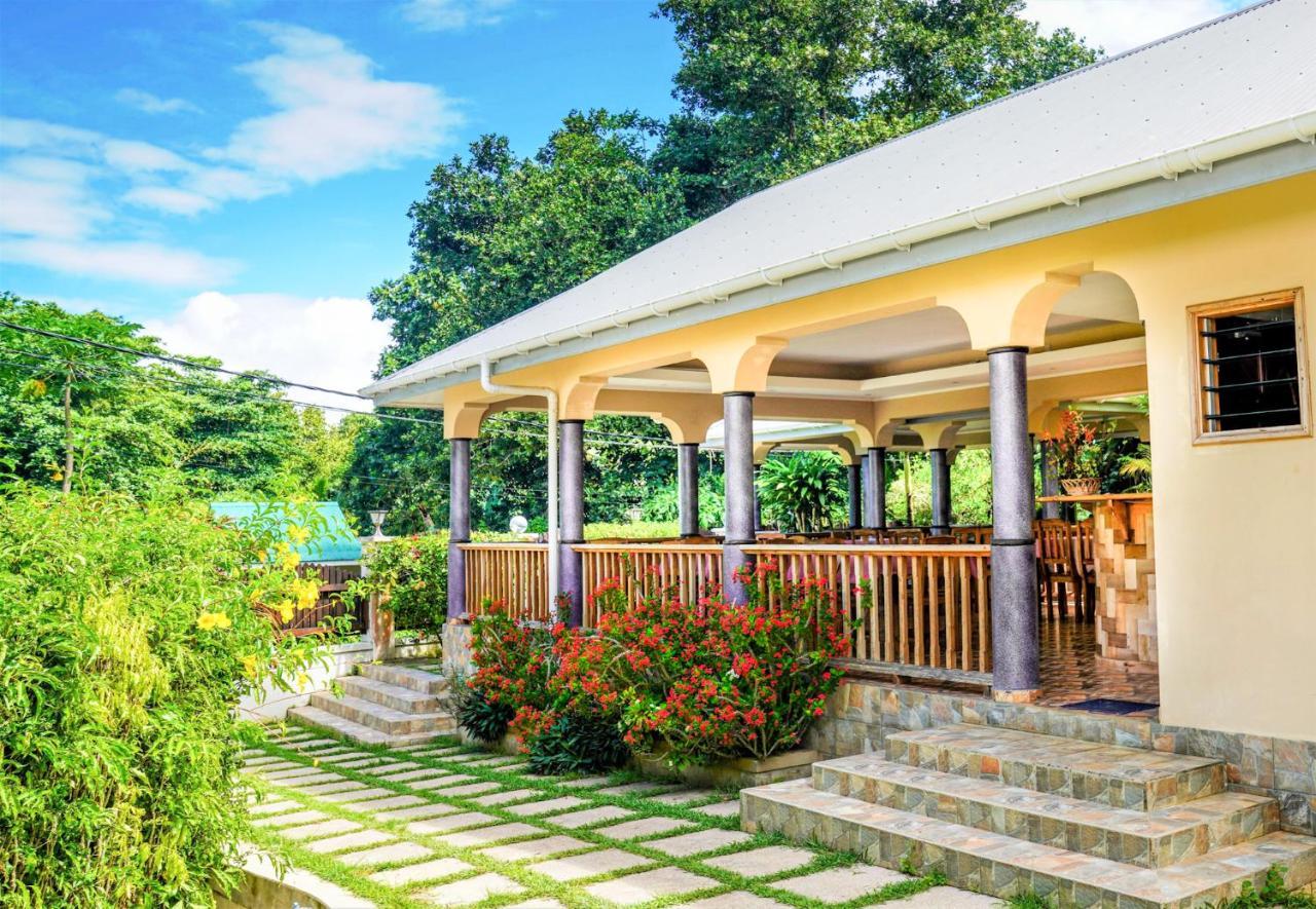 Bernique Guesthouse Ла-Діг Екстер'єр фото