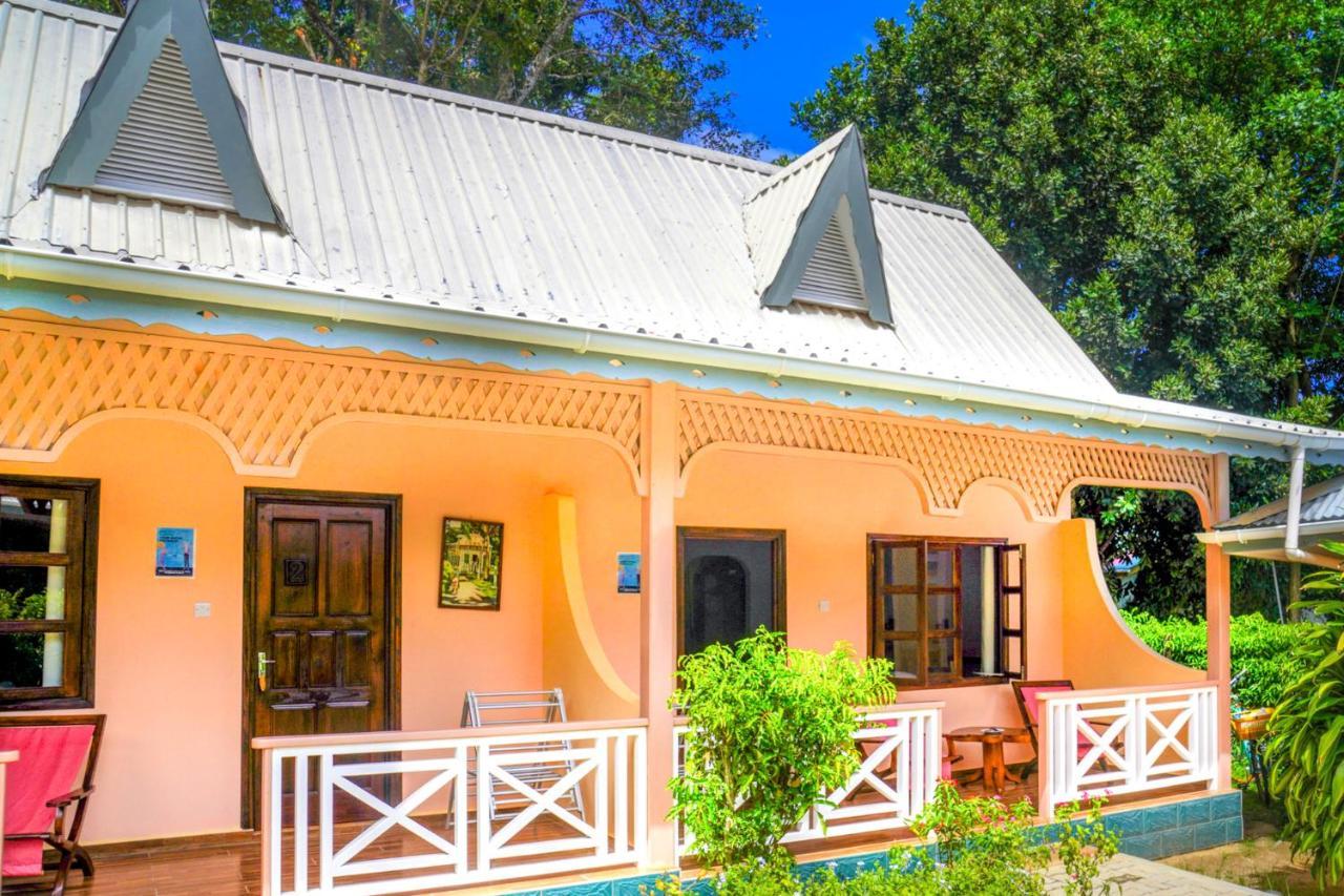 Bernique Guesthouse Ла-Діг Екстер'єр фото