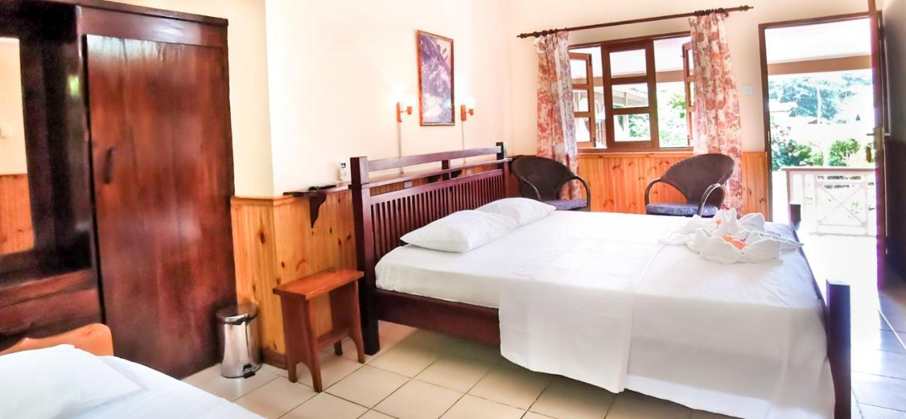 Bernique Guesthouse Ла-Діг Екстер'єр фото