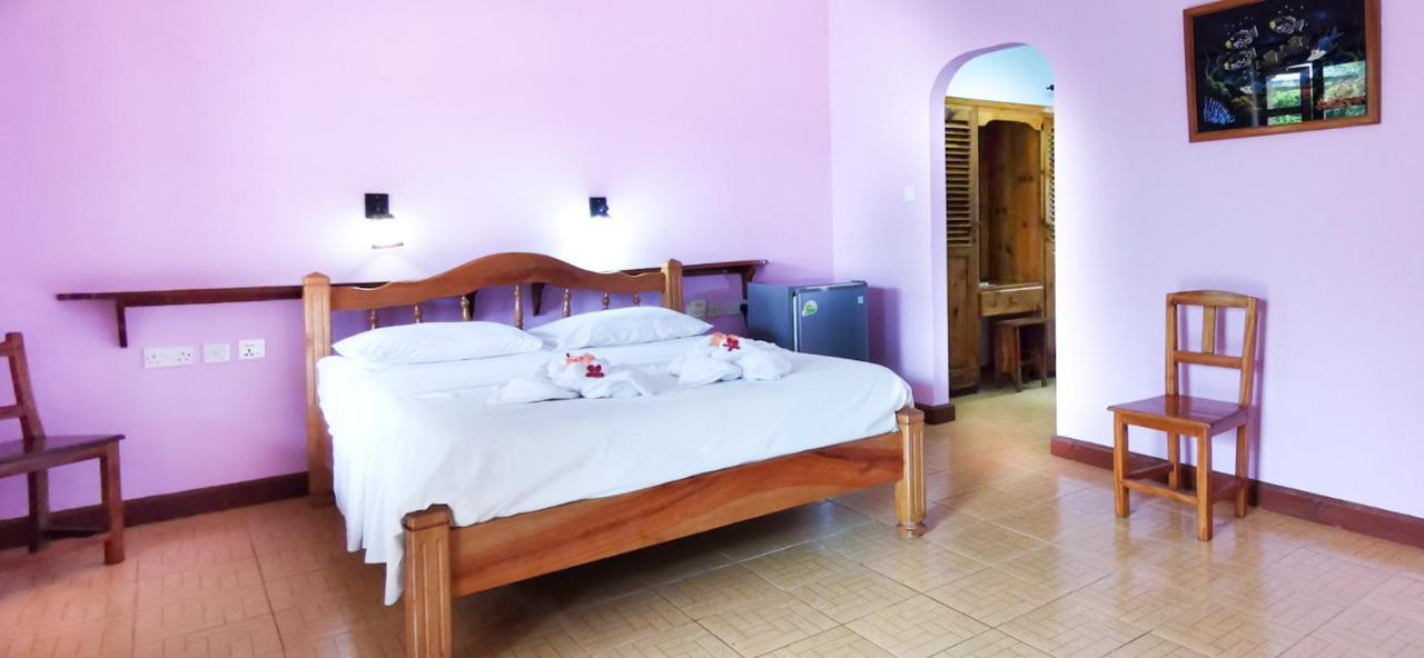 Bernique Guesthouse Ла-Діг Екстер'єр фото