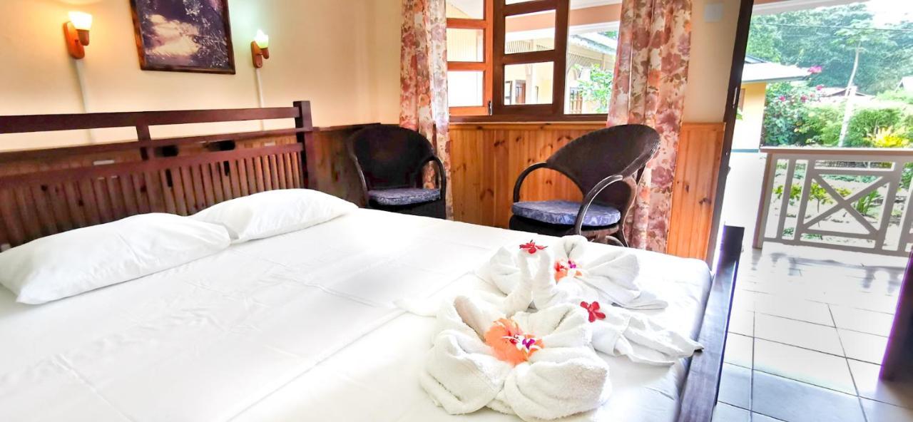 Bernique Guesthouse Ла-Діг Екстер'єр фото