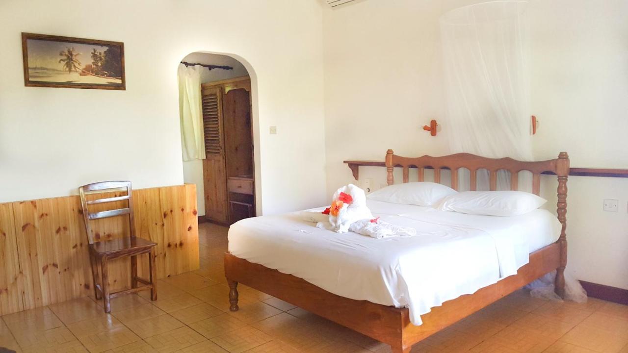 Bernique Guesthouse Ла-Діг Екстер'єр фото