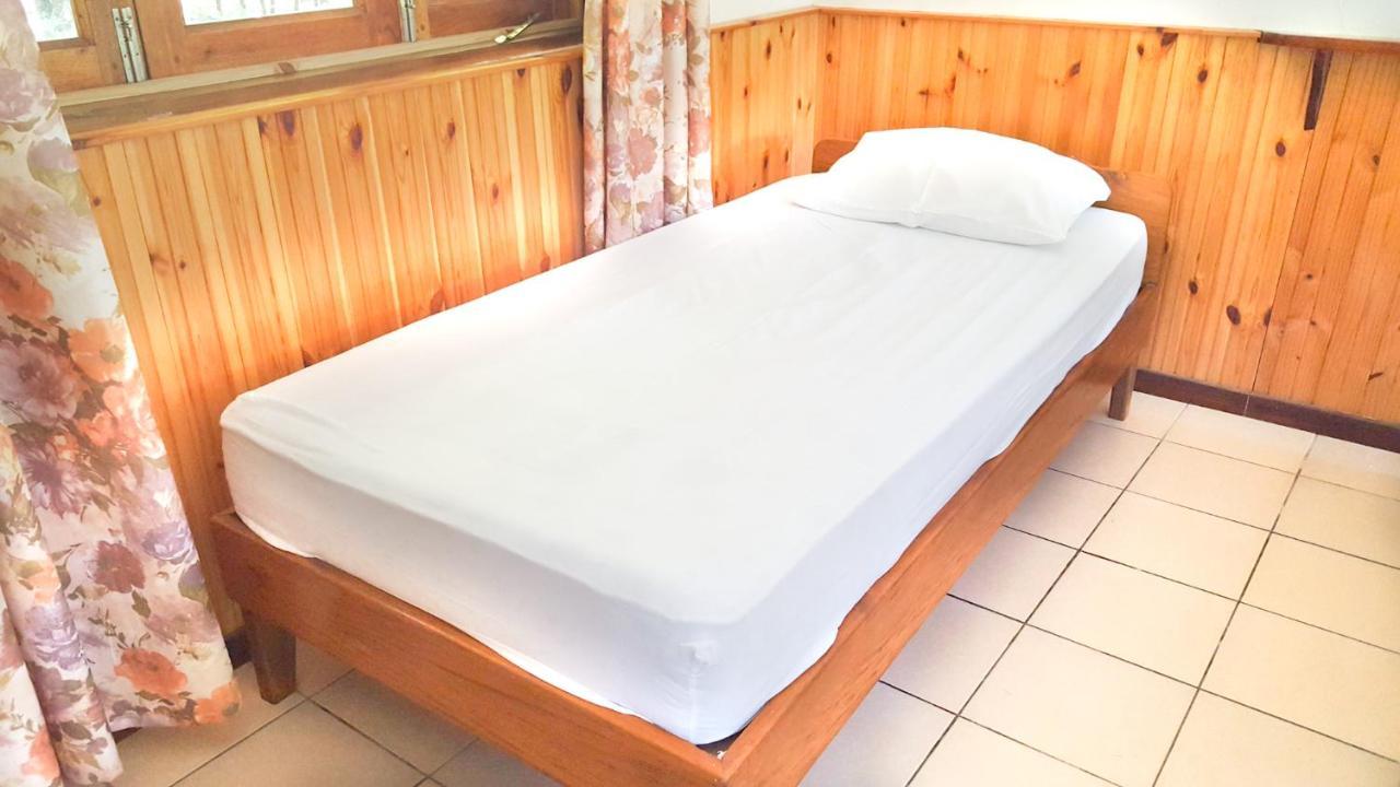 Bernique Guesthouse Ла-Діг Екстер'єр фото