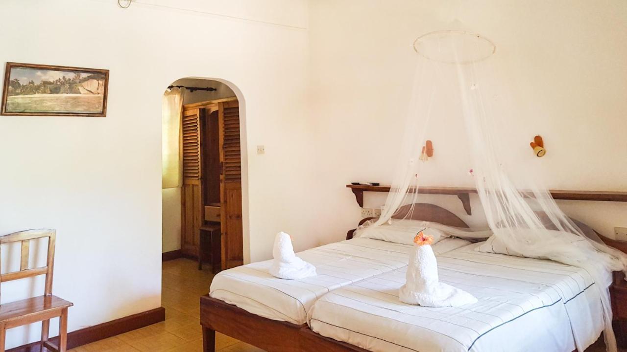 Bernique Guesthouse Ла-Діг Екстер'єр фото