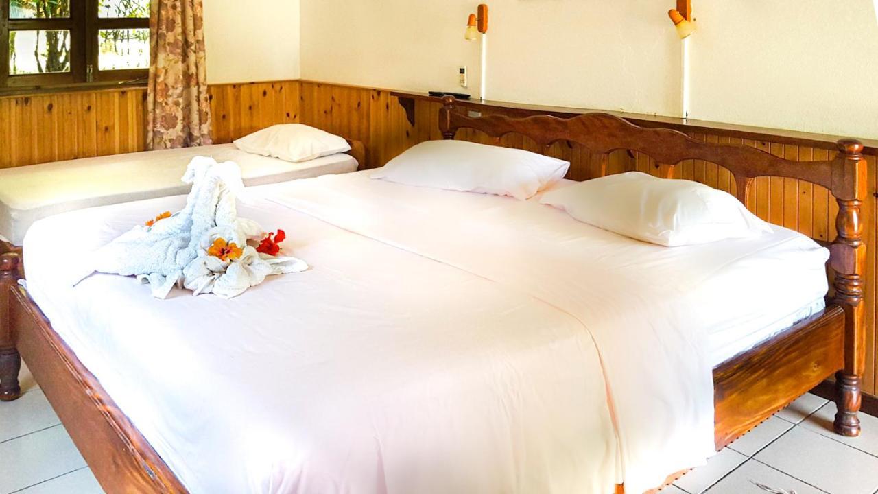 Bernique Guesthouse Ла-Діг Екстер'єр фото